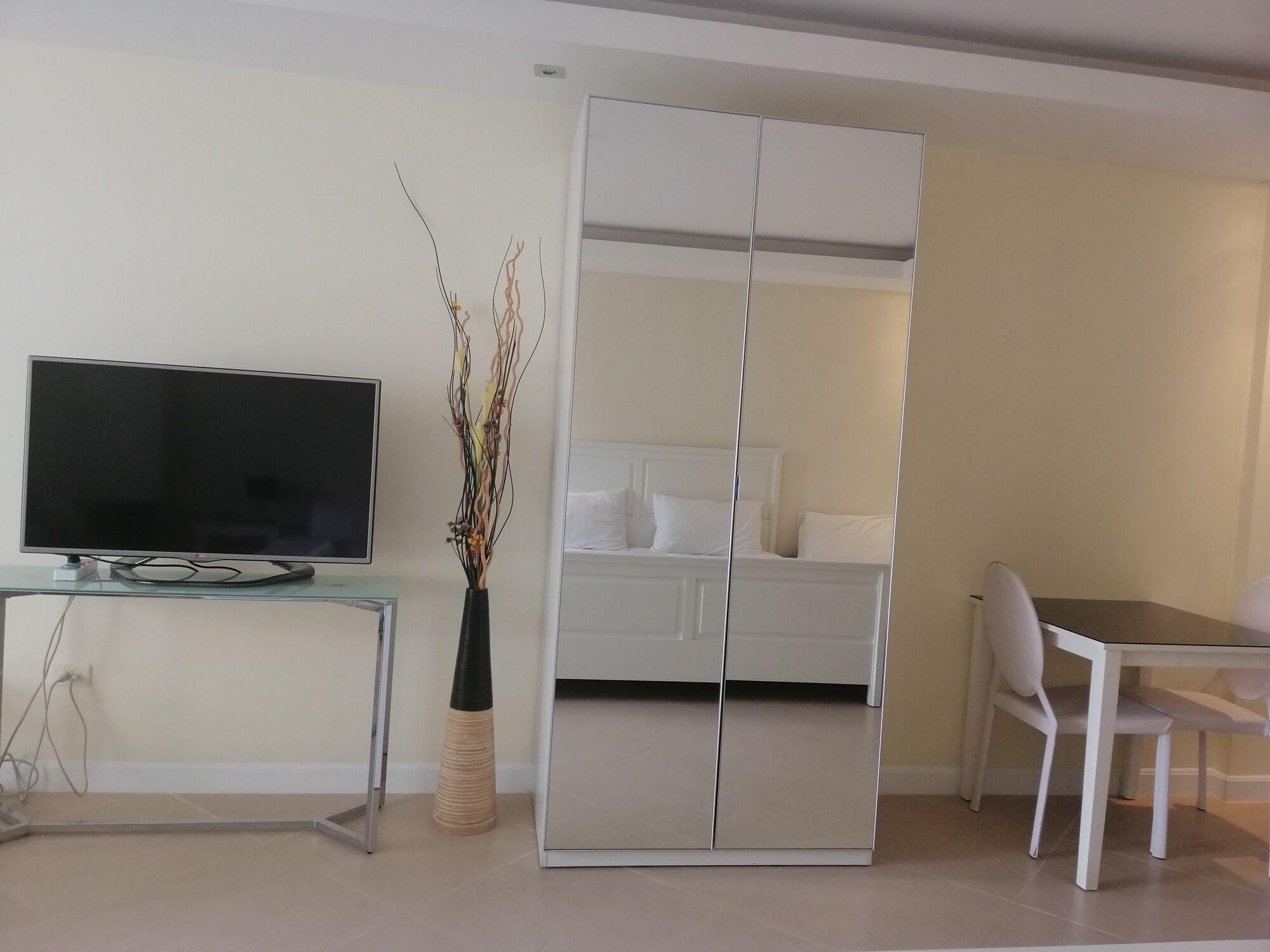 View Talay 6 Condominium By Honey Pattaya Extérieur photo