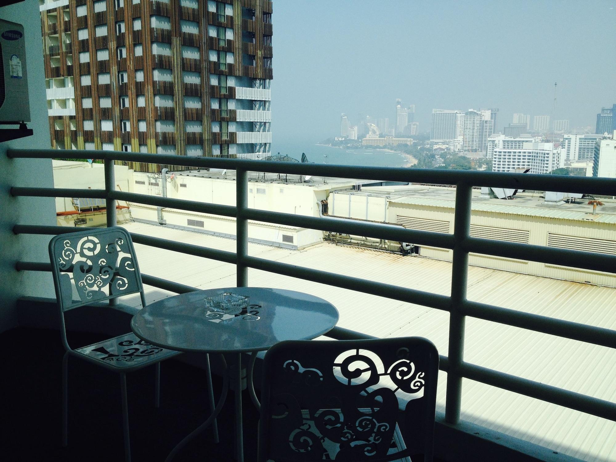 View Talay 6 Condominium By Honey Pattaya Extérieur photo
